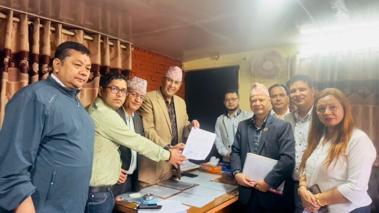 स्वास्थ्य सेवा ऐन छुट्टै ल्याउनुपर्ने स्वास्थ्यकर्मी ट्रेड युनियनहरुको माग