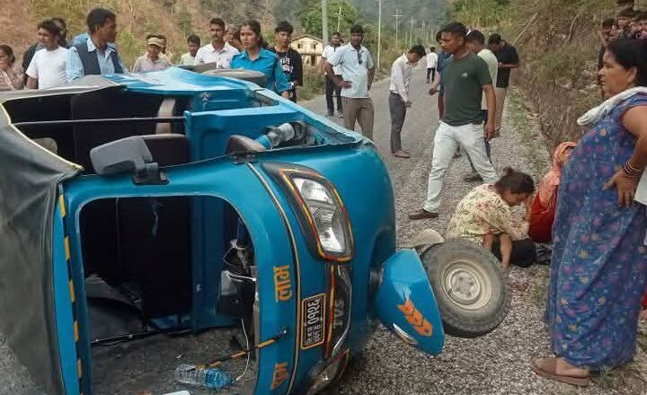 डडेल्धुरामा अटोको ठक्करबाट ४ वर्षीय बालकको मृत्यु