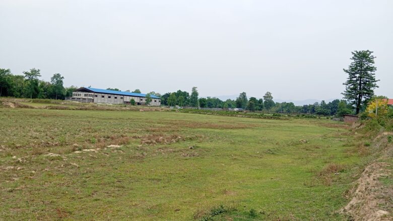 क्रिकेटर दिपेन्द्र सिंह ऐरीको ग्रह जिल्ला कञ्चनपुरमा अन्तराष्ट्रियस्तरको क्रिकेट खेलमैदान पाँच वर्षदेखि बजेट अभावले निर्माण अलपत्र