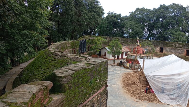 अमरगढी किल्लाको कोतघर निर्माण गरिदै