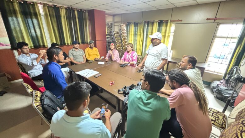 प्रेसचौतारी नेपाल कञ्चनपुरद्धारा प्रेस काउन्सिल नेपालका नव नियुक्त बोर्ड सदस्य काफ्लेलाई स्वागत तथा सम्मान