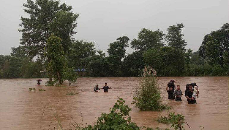 दोधारा चाँदनीको जर्का टोलमा पस्यो जोगबुडाको बाढी, दुई दर्जन बढी परिवार विस्थापित