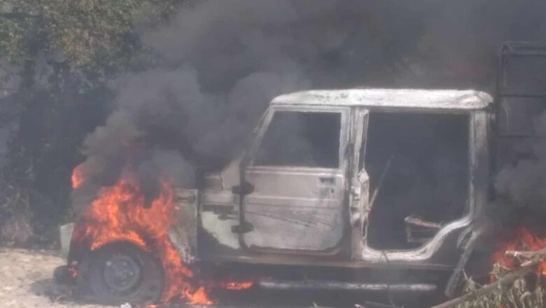 महाकाली पुल आयोजनाको गाडीमा तोडफोड र आगजनी