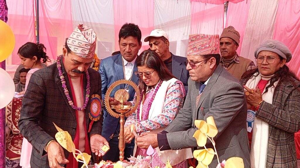 महेश्वर मावि को ५८औं वार्षिकोत्सव तथा अभिभावक दिवस सम्पन्न, पूर्व विद्यार्थी द्धारा छात्रवृत्ति प्रदान